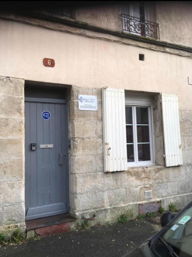Ferienwohnung Le Printemps De Melusine Niort Exterior foto